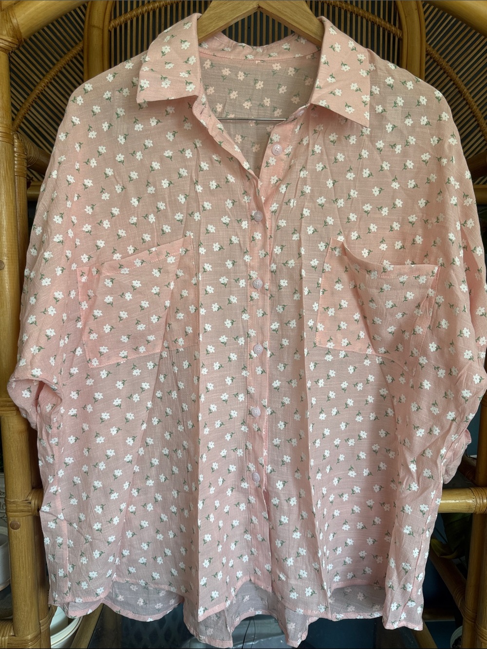 Light Pink Floral Button-Up Shirt for Women’s